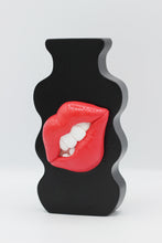 Load image into Gallery viewer, {MADE TO ORDER} BLACK DOUBLE SIDED WIGGLE VASE