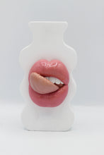 Load image into Gallery viewer, {MADE TO ORDER} WHITE DOUBLE SIDED WIGGLE VASE