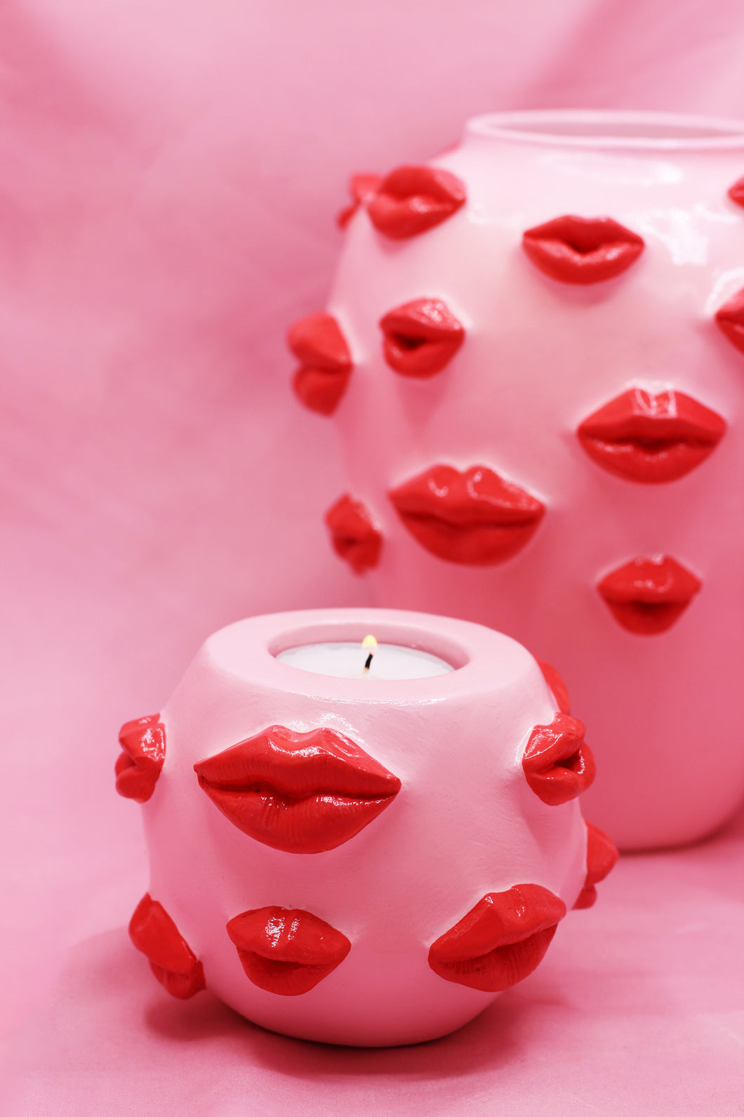 KISS ME BAD KARMA - LARGE VASE + TEA LIGHTER SET