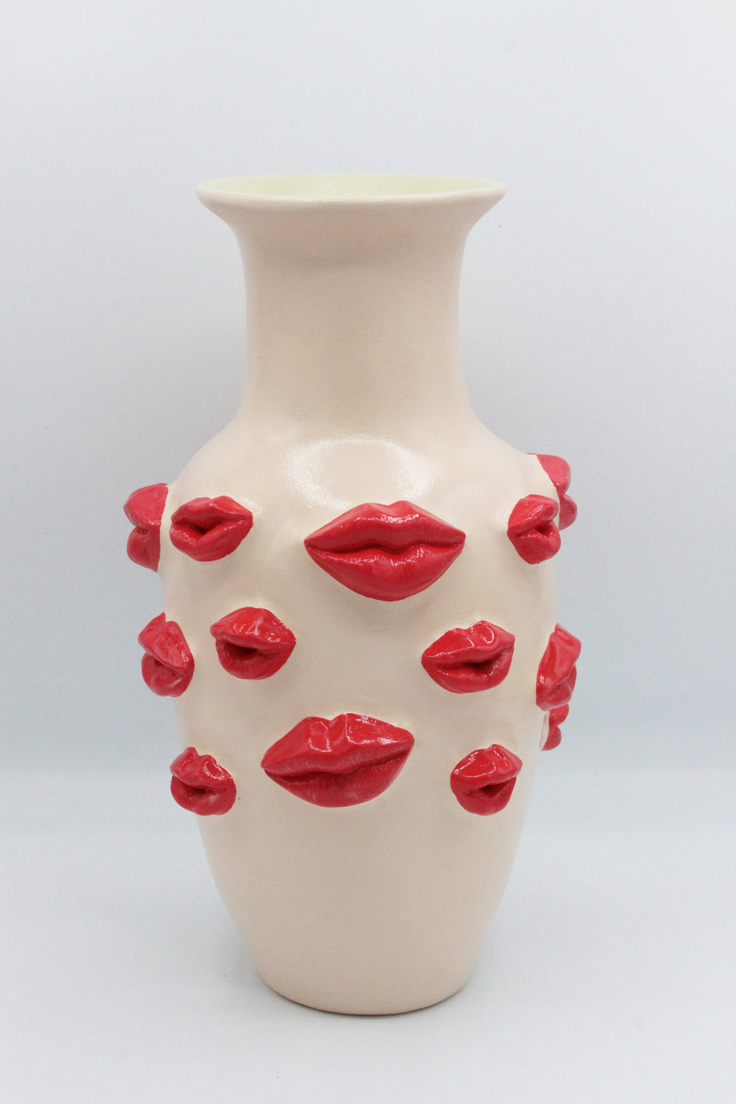 WHAT LIPSTICK R U WEARING? - LARGE VASE