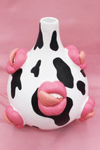 Load image into Gallery viewer, GOSSIPY COW - SIZE: EXTRA LARGE
