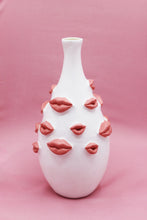 Load image into Gallery viewer, MOUTHY MEG - LARGE VASE
