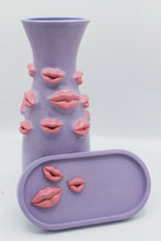 Load image into Gallery viewer, {MADE TO ORDER} LARGE PURPLE LIPS VASE + TRAY SET
